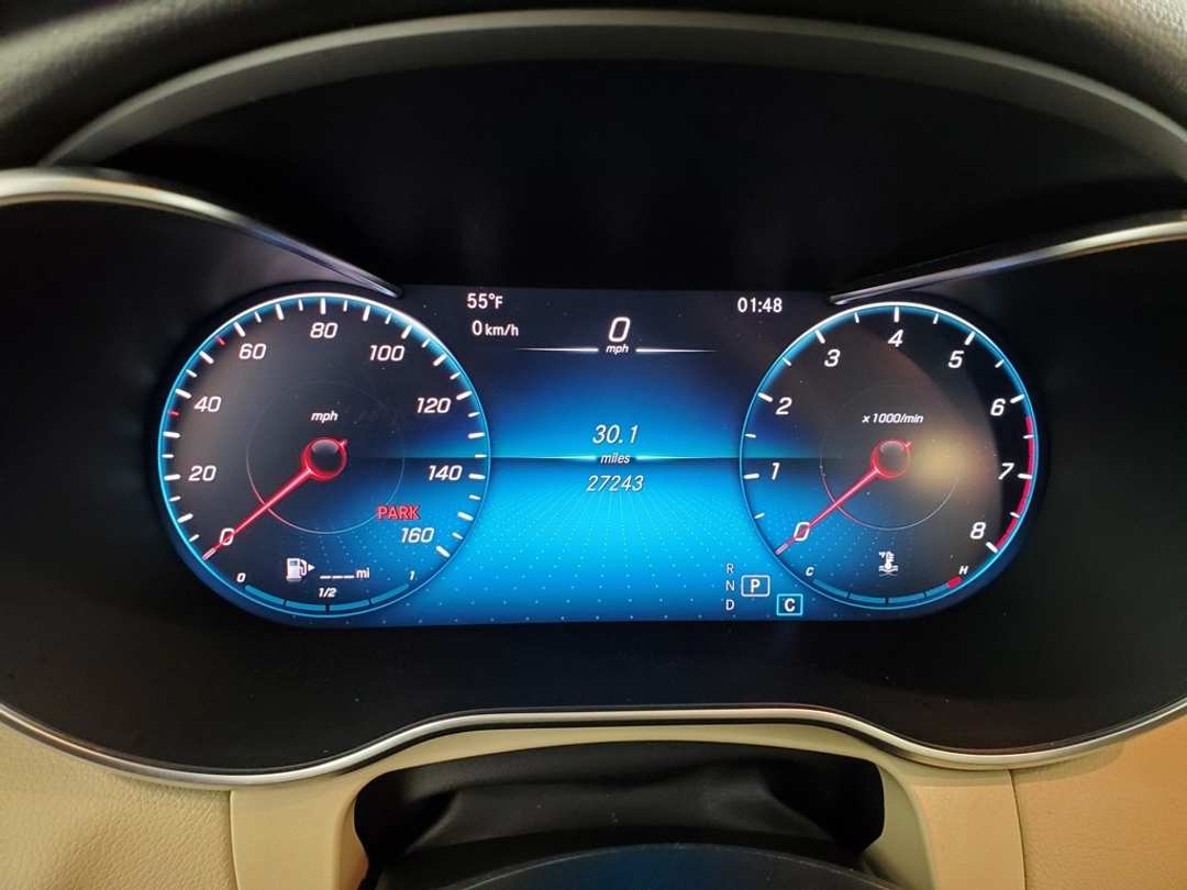 2021 Mercedes-Benz GLC GLC 300 - Image 20