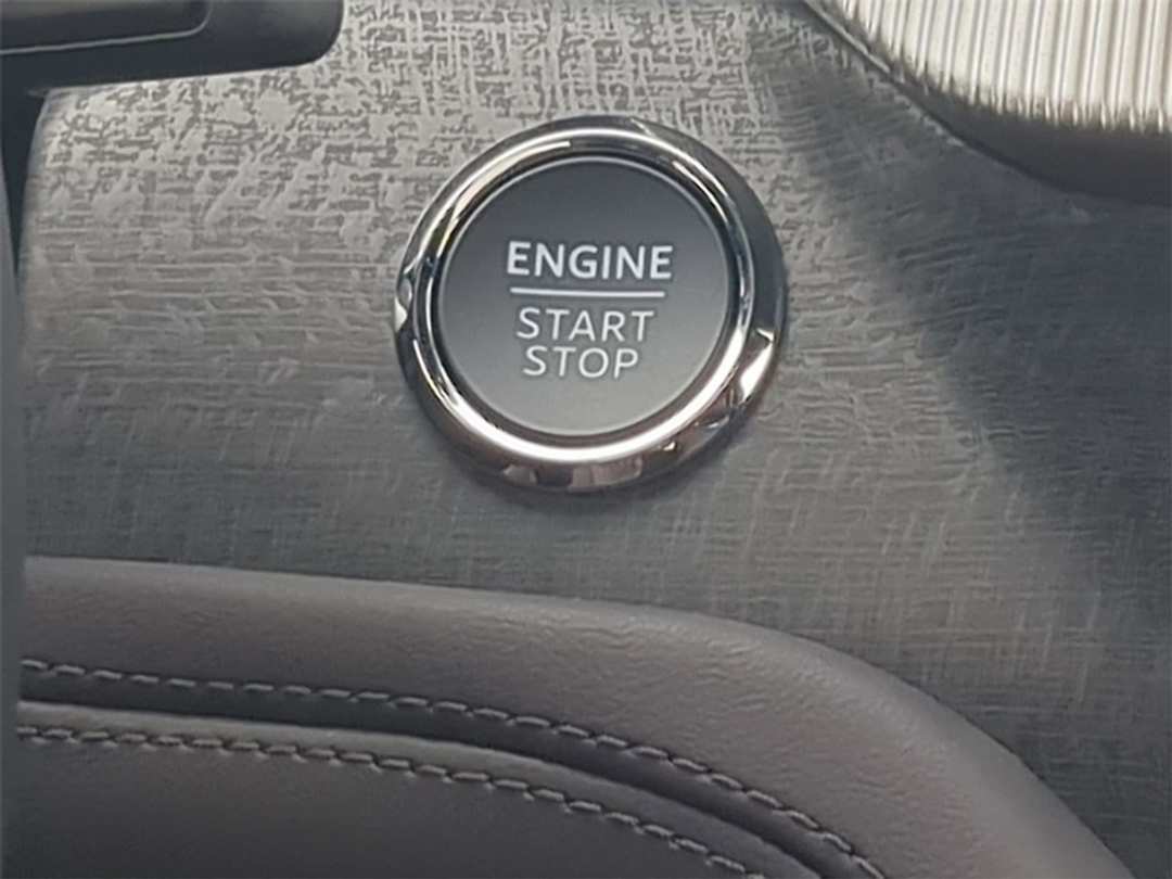 2026 Ford Explorer Platinum - Image 16