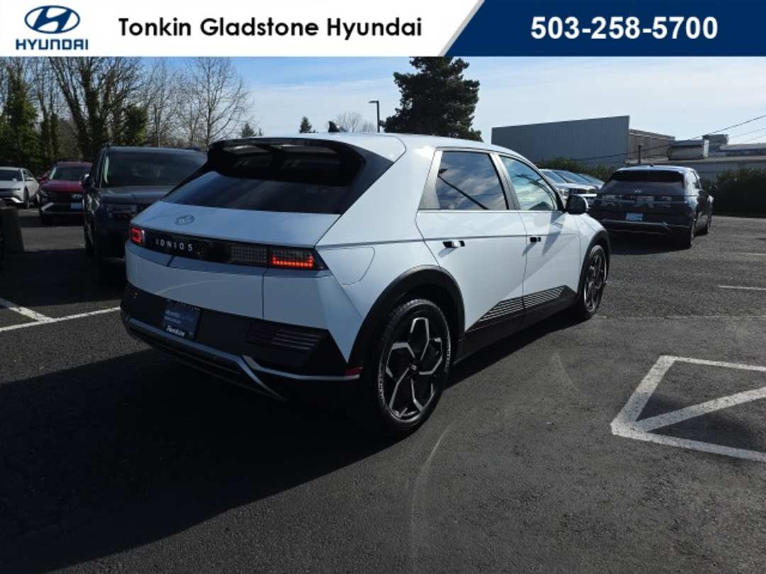 2024 Hyundai Ioniq 5 SEL - Image 5