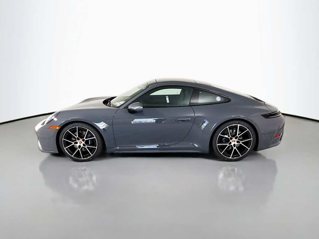 2026 Porsche 911 - Image 2