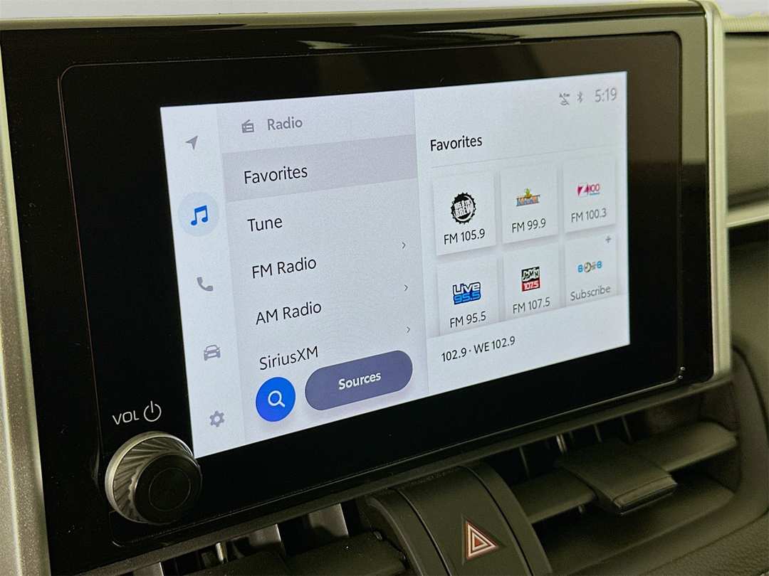 2024 Toyota Rav4 XLE - Image 15