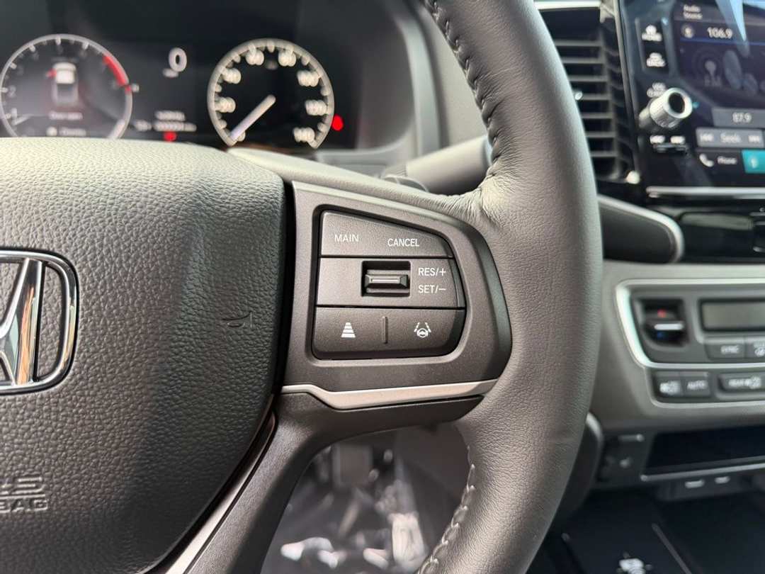 2026 Honda Ridgeline RTL - Image 17