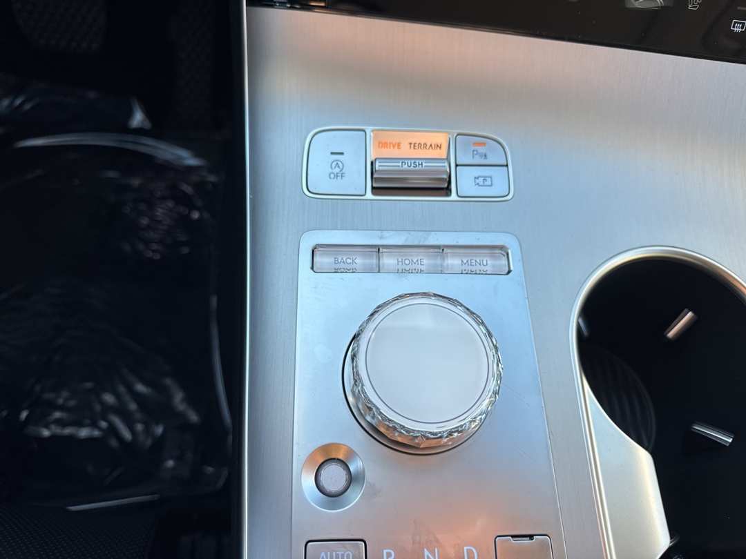 2026 Genesis Gv70 2.5T Advanced - Image 28