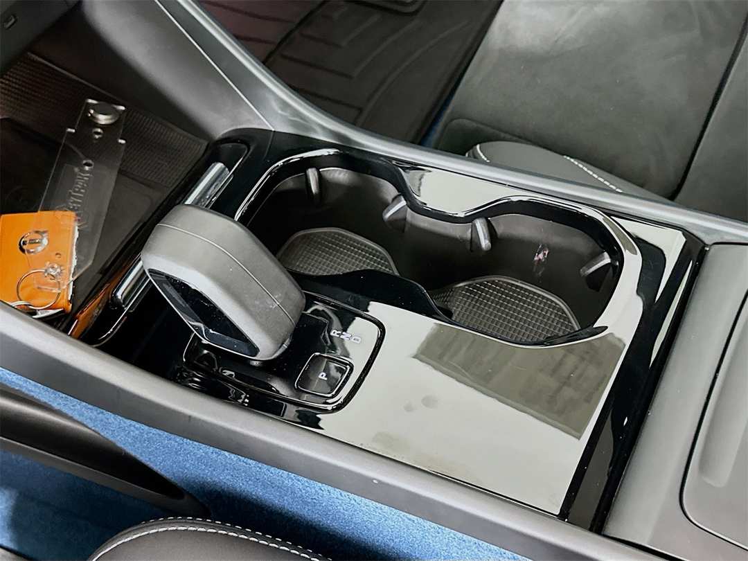 2023 Volvo C40 Recharge Pure Twin Plus - Image 17