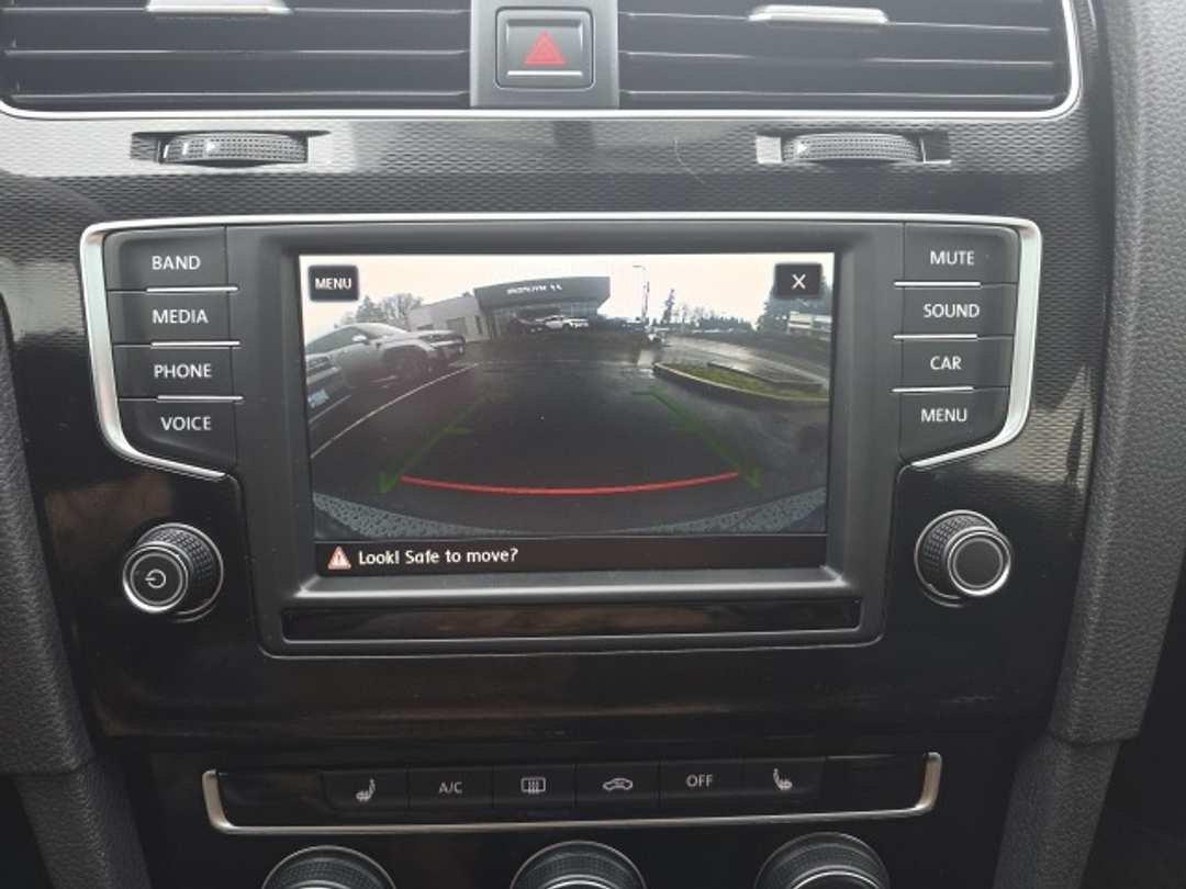 2017 Volkswagen Golf Gti SE - Image 17