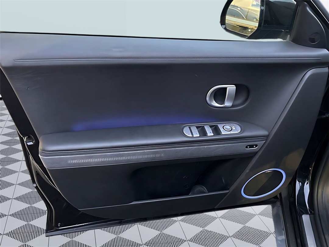 2022 Hyundai Ioniq 5 Limited - Image 21