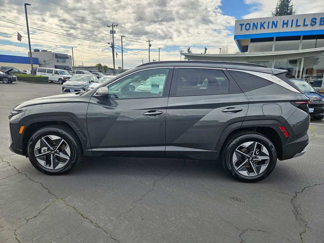 2025 Hyundai Tucson SEL Convenience - Image 3