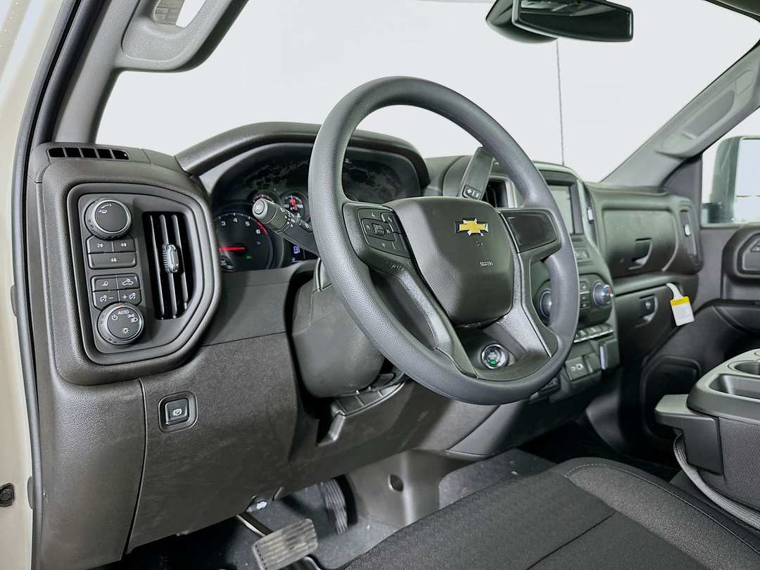 2026 Chevrolet Silverado 2500Hd Custom - Image 10