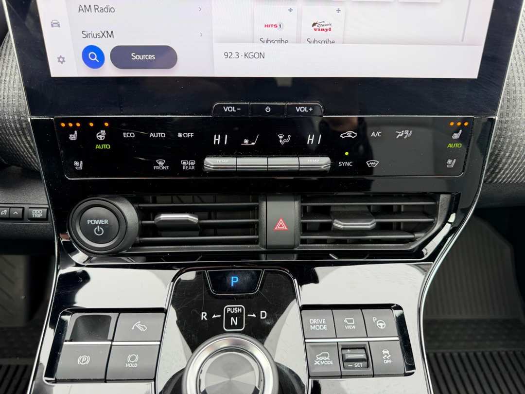 2023 Subaru Solterra Touring - Image 24