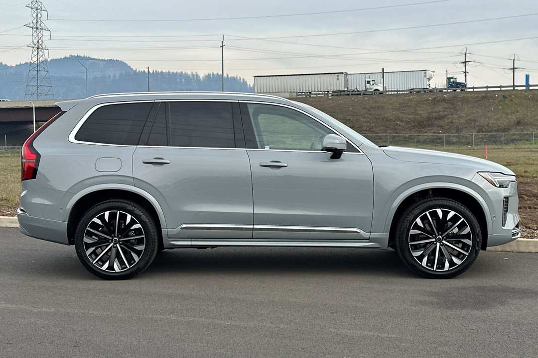 2026 Volvo Xc90 B6 Ultra - Image 2