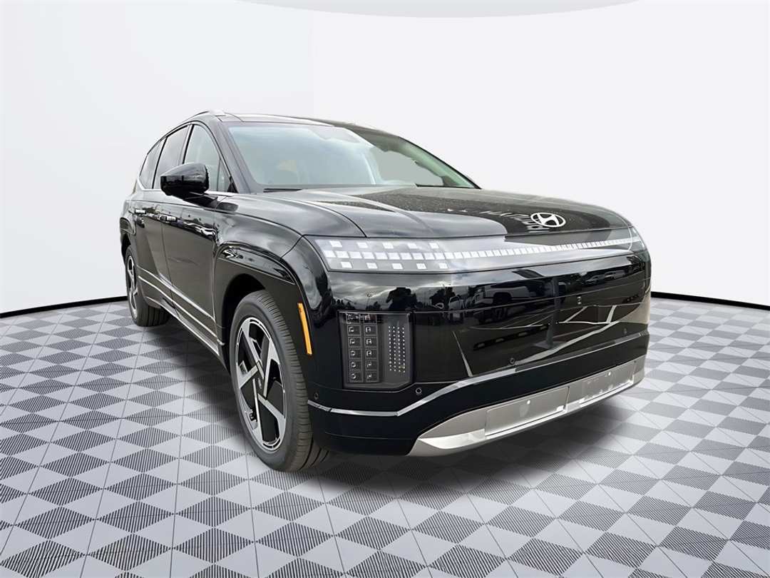 2026 Hyundai Ioniq 9 Performance Limited - Image 2