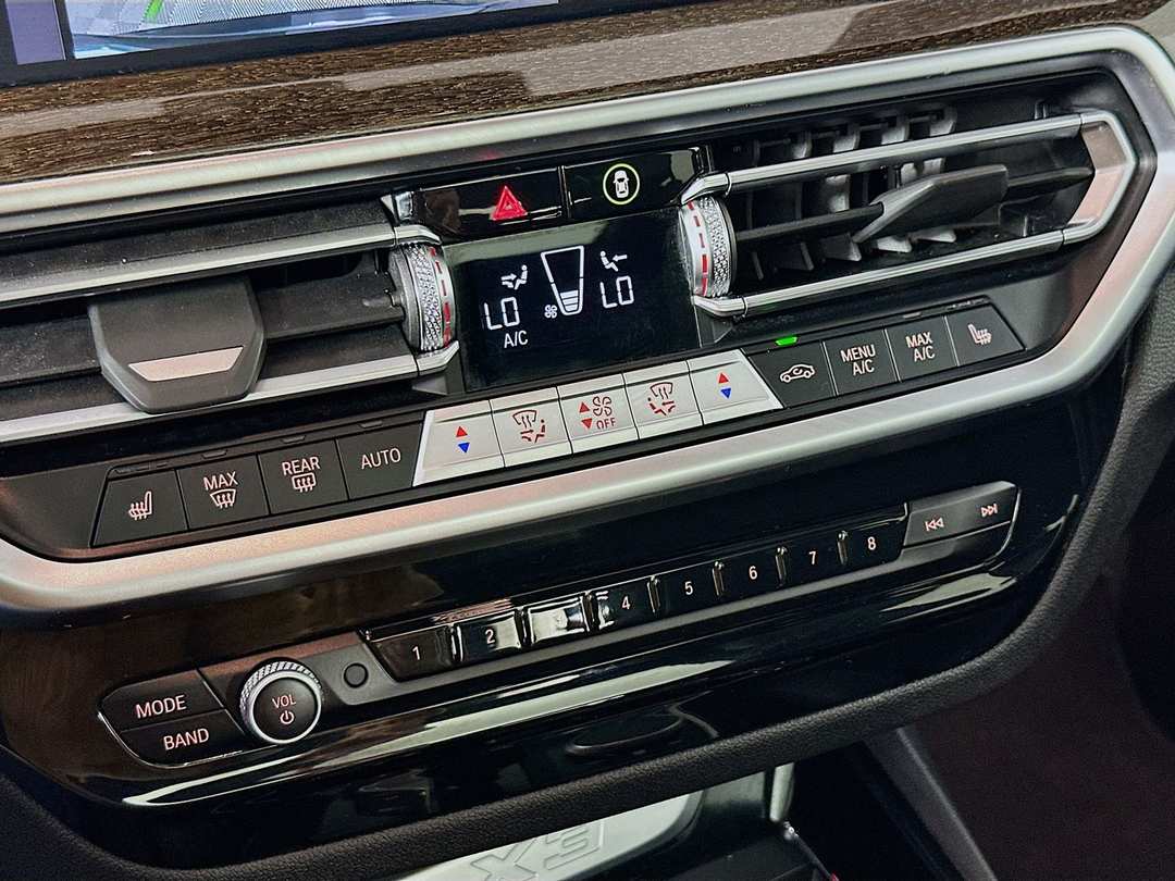 2023 BMW X3 xDrive30i - Image 16