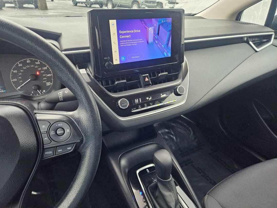 2025 Toyota Corolla LE - Image 19