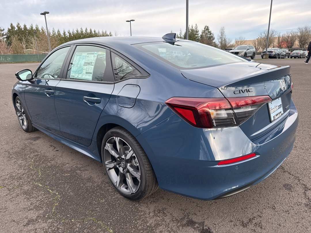 2026 Honda Civic Sport Touring - Image 5