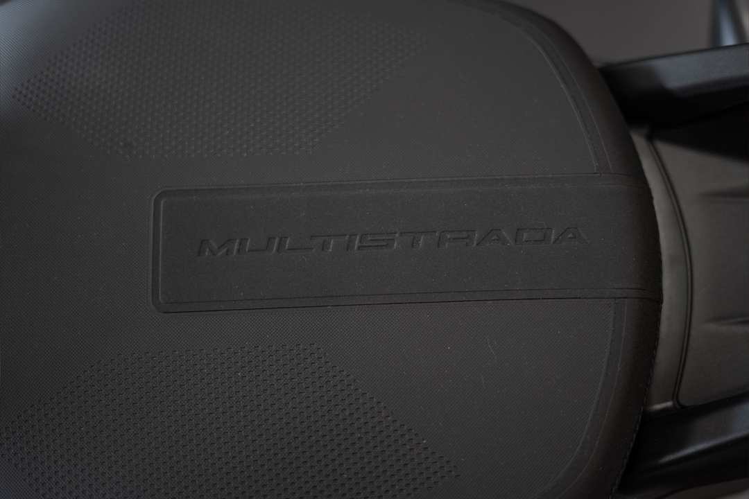 2025 Ducati Multistrada V4 - Image 7