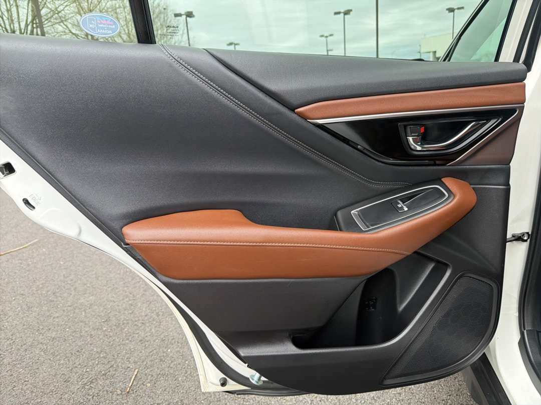 2023 Subaru Outback Touring XT - Image 16