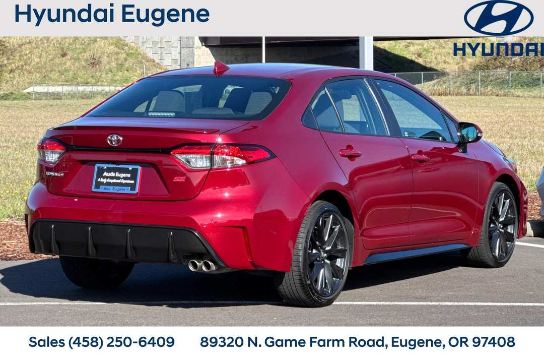 2024 Toyota Corolla SE - Image 3