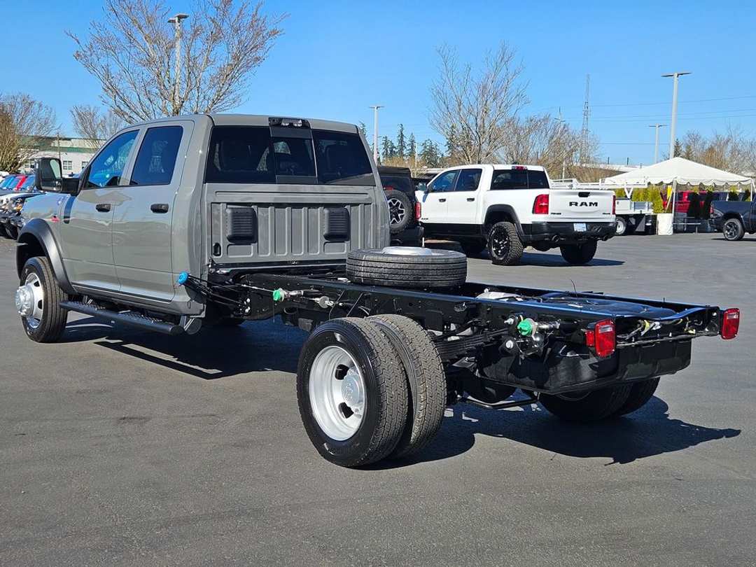 2026 Ram 5500Hd Tradesman - Image 3