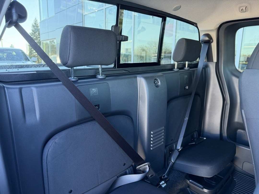 2026 Nissan Frontier S - Image 28