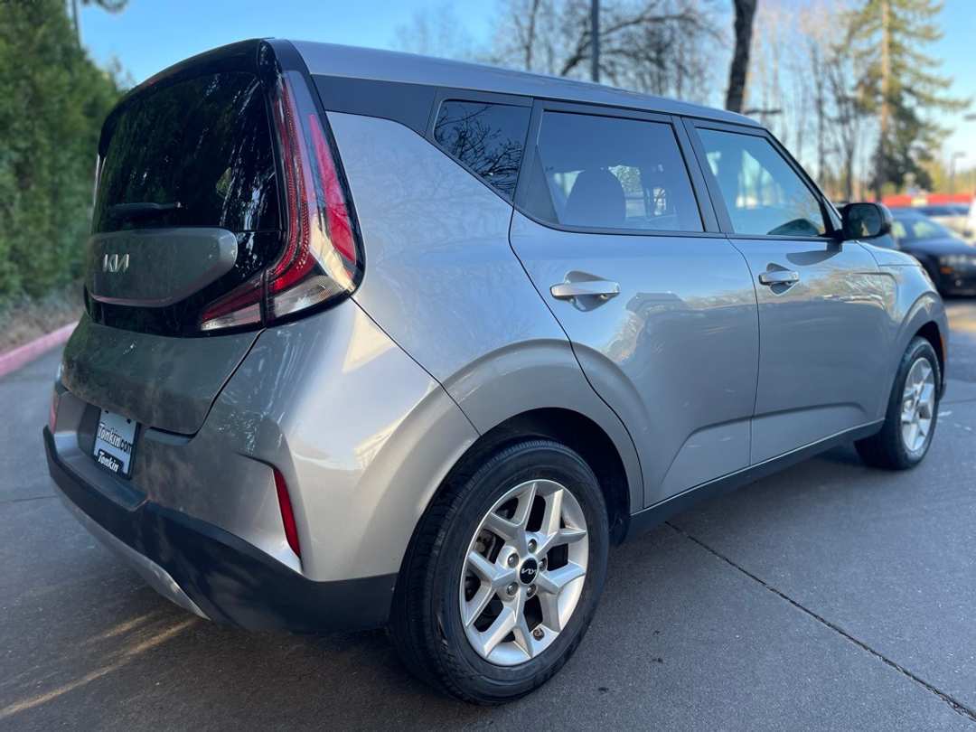 2024 Kia Soul LX - Image 4