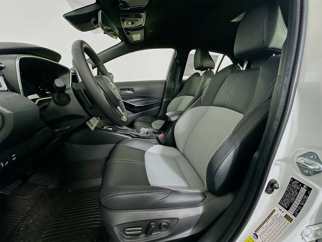2026 Toyota Corolla XSE - Image 21