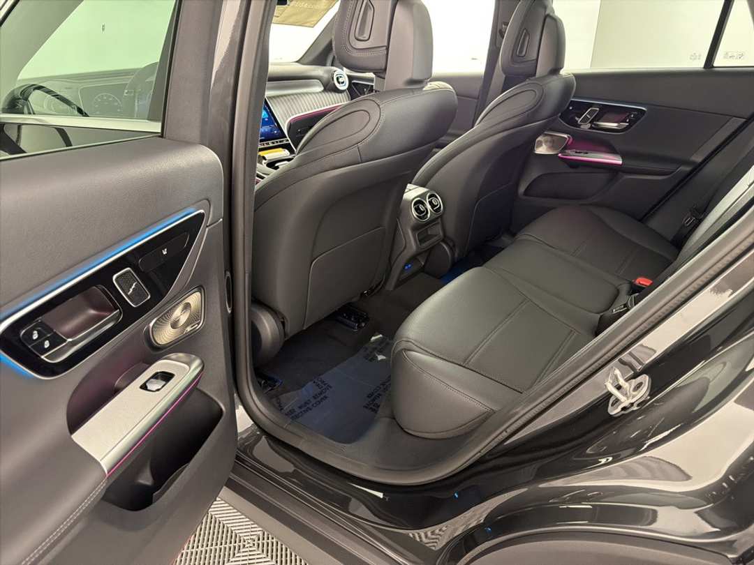 2026 Mercedes-Benz GLC GLC 300 - Image 25