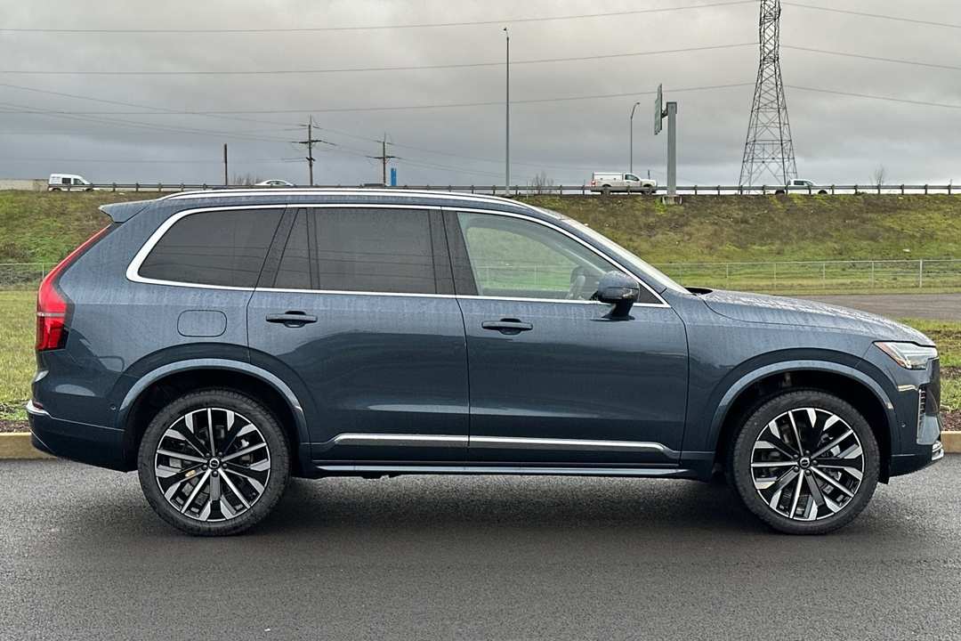 2026 Volvo Xc90 B6 Ultra - Image 2