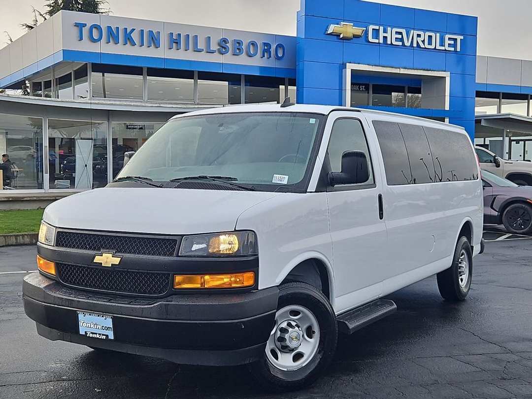 2023 Chevrolet Express 3500 LS - Image 2