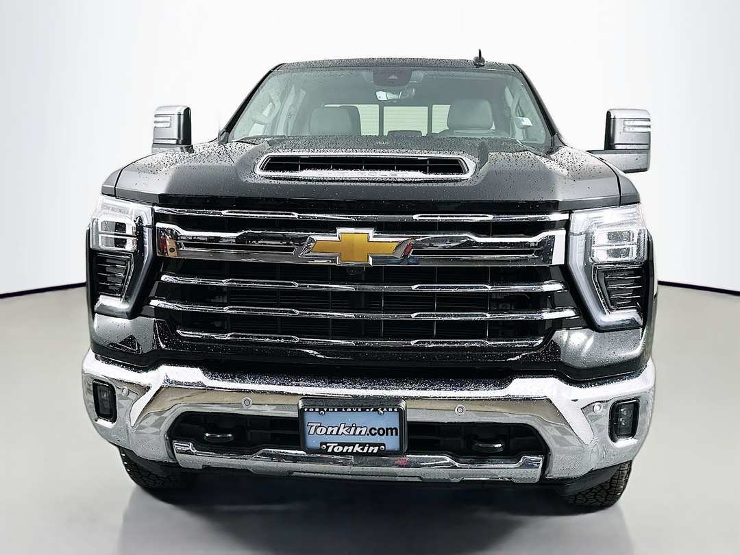 2025 Chevrolet Silverado 3500Hd LTZ - Image 2