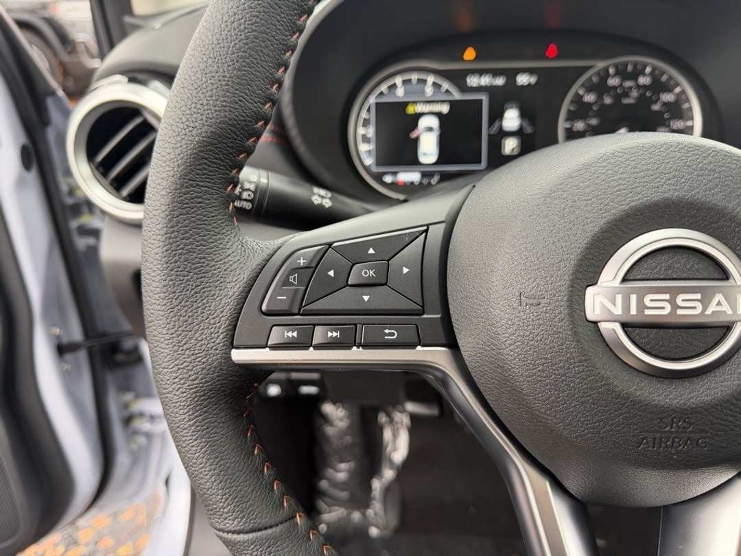 2025 Nissan Versa 1.6 SR - Image 15