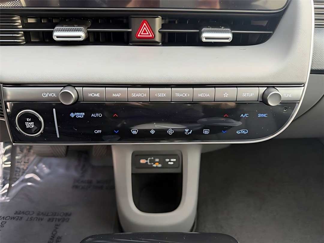 2026 Hyundai Ioniq 5 SEL - Image 22