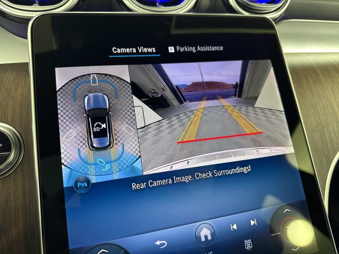 2026 Mercedes-Benz GLC GLC 300 - Image 37