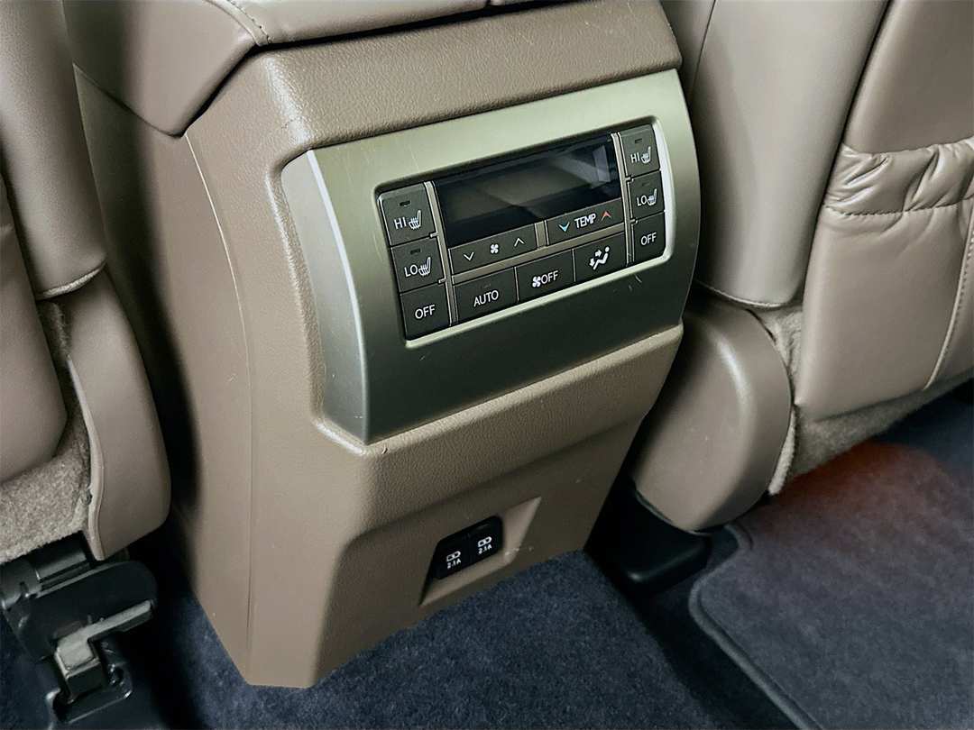 2021 Lexus GX 460 - Image 26