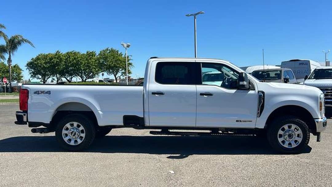 2024 Ford F-250Sd XLT - Image 2