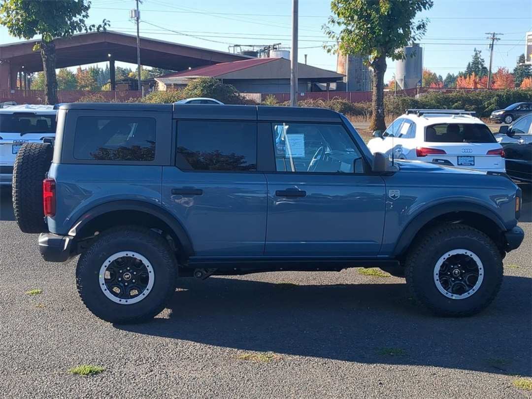2025 Ford Bronco Big Bend - Image 6
