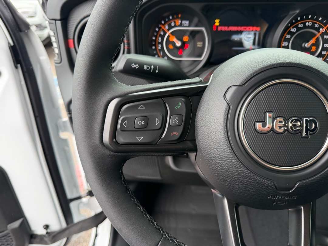 2026 Jeep Gladiator Rubicon - Image 17