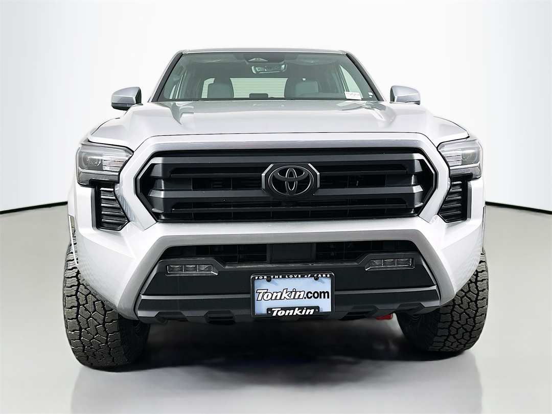 2025 Toyota Tacoma SR5 - Image 2