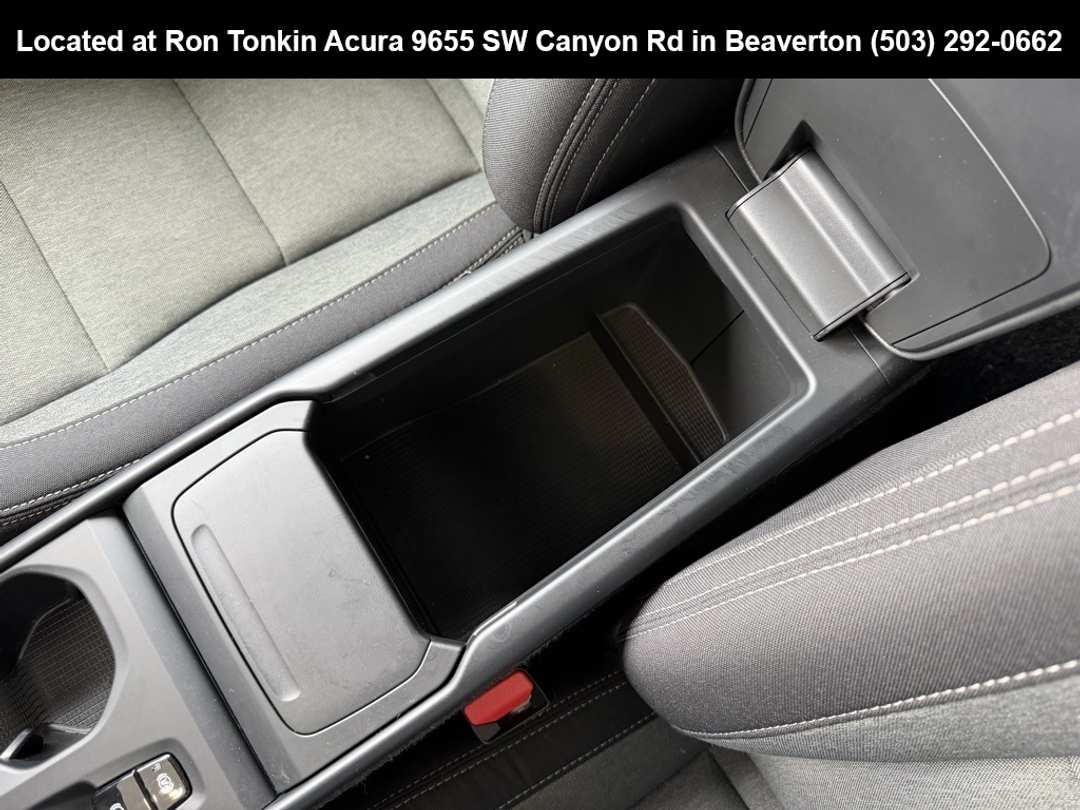 2024 Volvo Xc40 B5 Core - Image 29