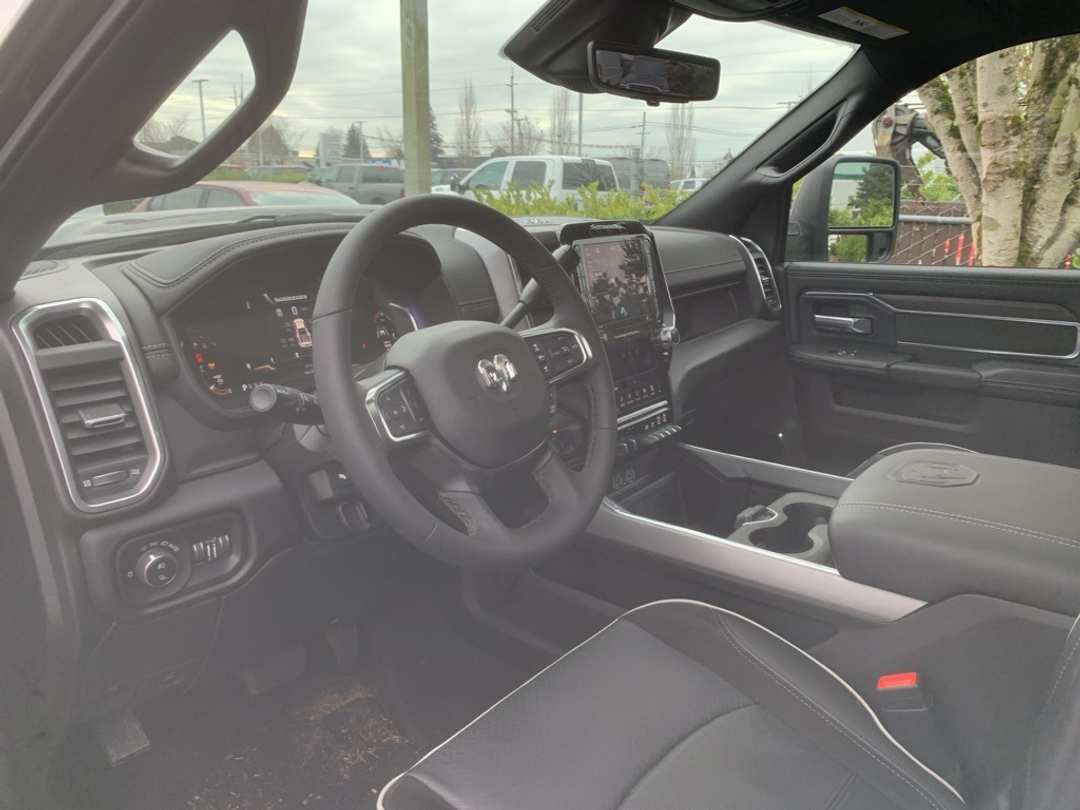 2025 Ram 3500 Laramie - Image 9