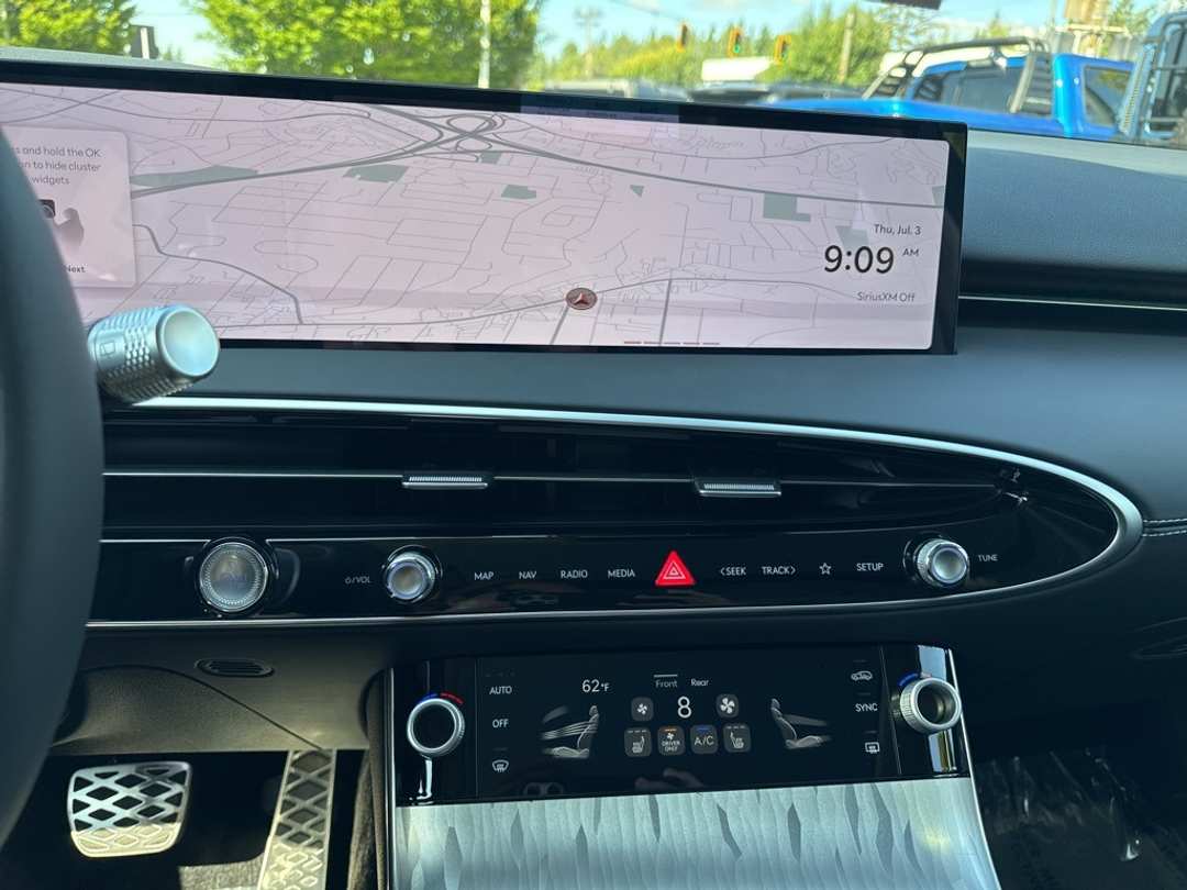 2026 Genesis Electrified Gv70 - Image 25