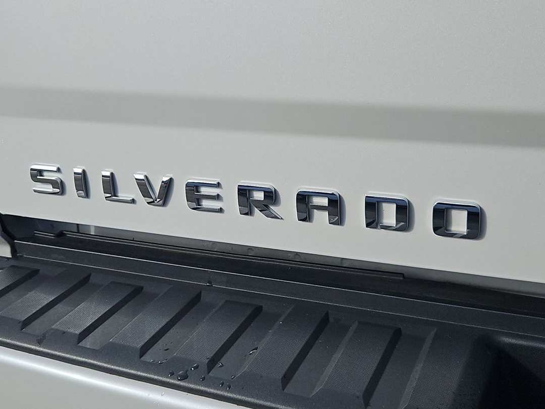 2017 Chevrolet Silverado 1500 High Country - Image 26