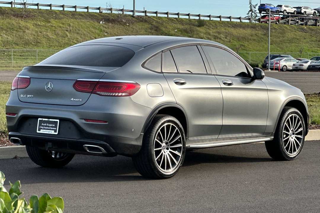 2023 Mercedes-Benz GLC GLC 300 - Image 3