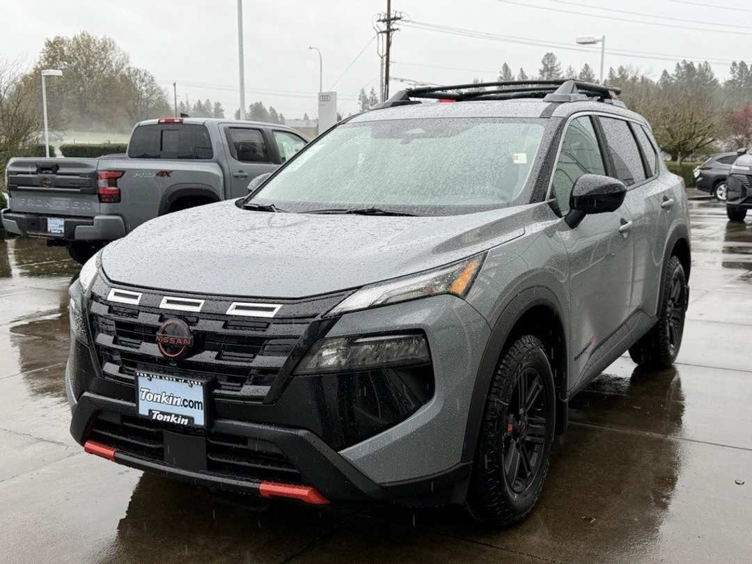 2026 Nissan Rogue Rock Creek - Image 4