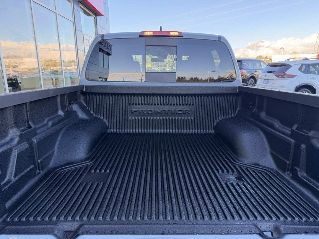 2026 Nissan Frontier PRO4X - Image 10
