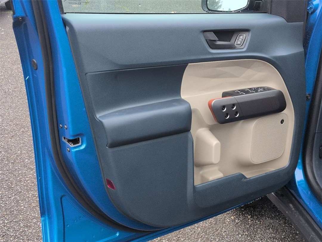 2026 Ford Maverick Lariat - Image 9