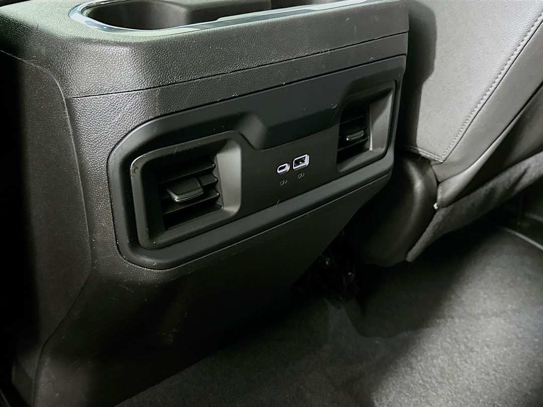 2022 Chevrolet Silverado 1500 LT Trail Boss - Image 28