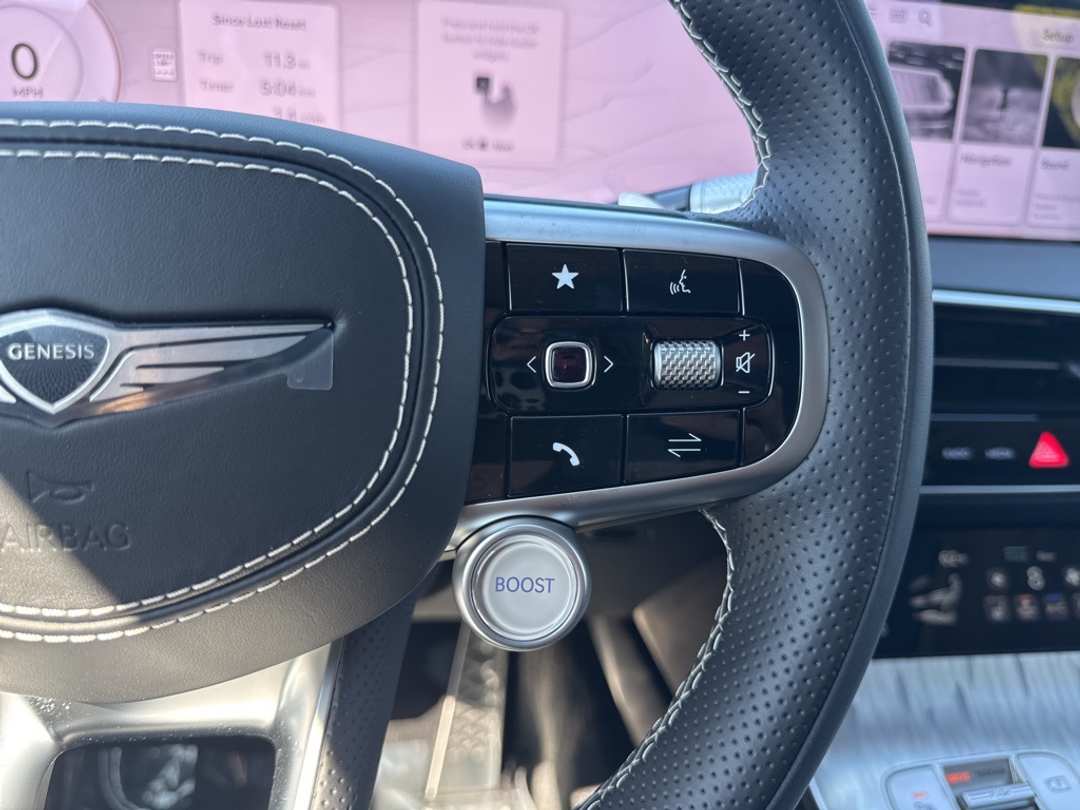 2026 Genesis Electrified Gv70 - Image 39