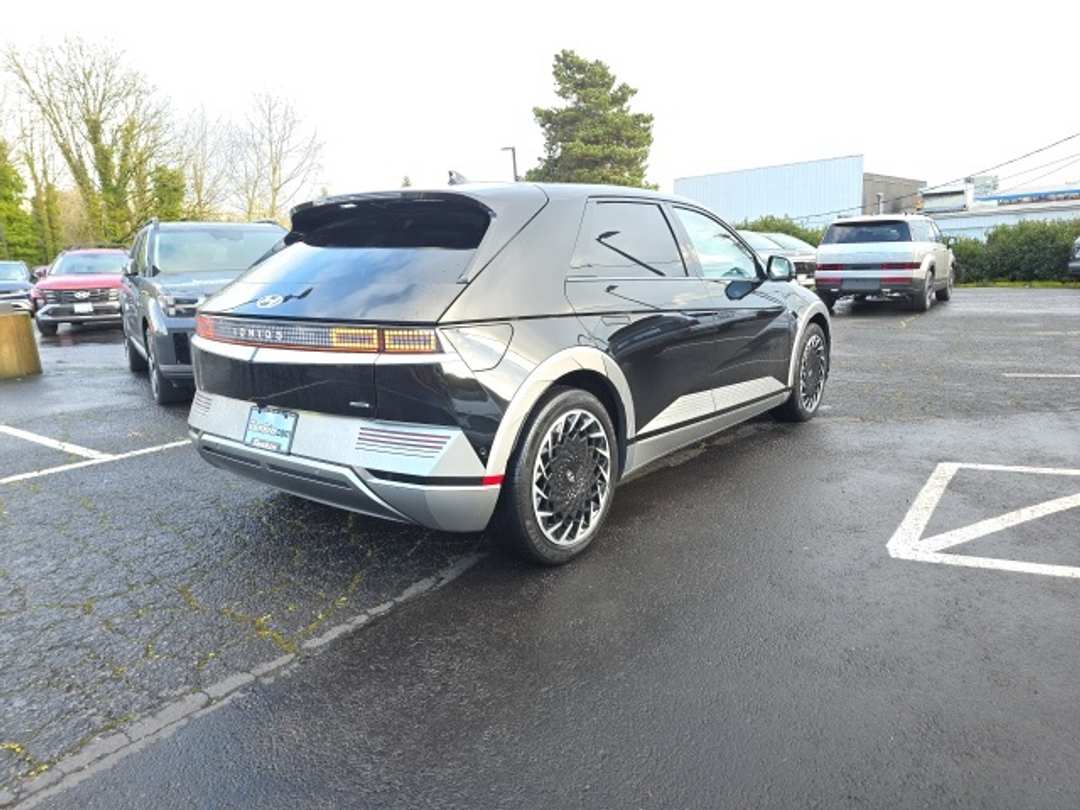 2022 Hyundai Ioniq 5 Limited - Image 5