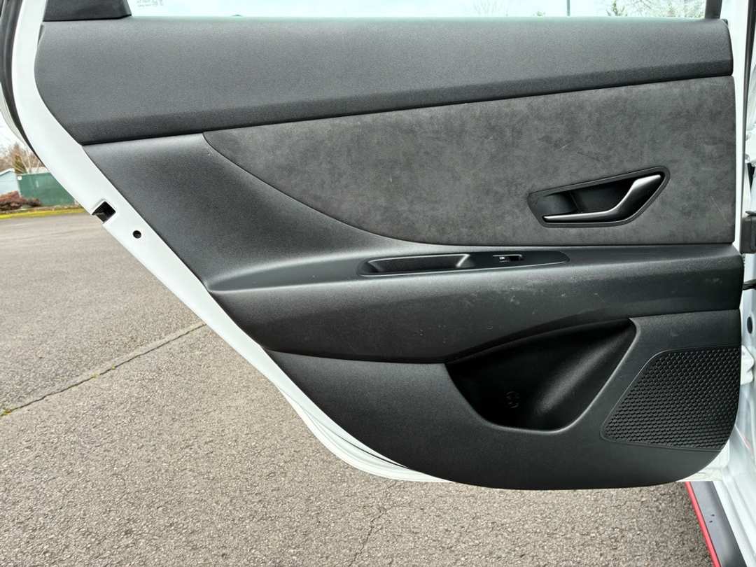 2023 Hyundai Elantra N Base - Image 23