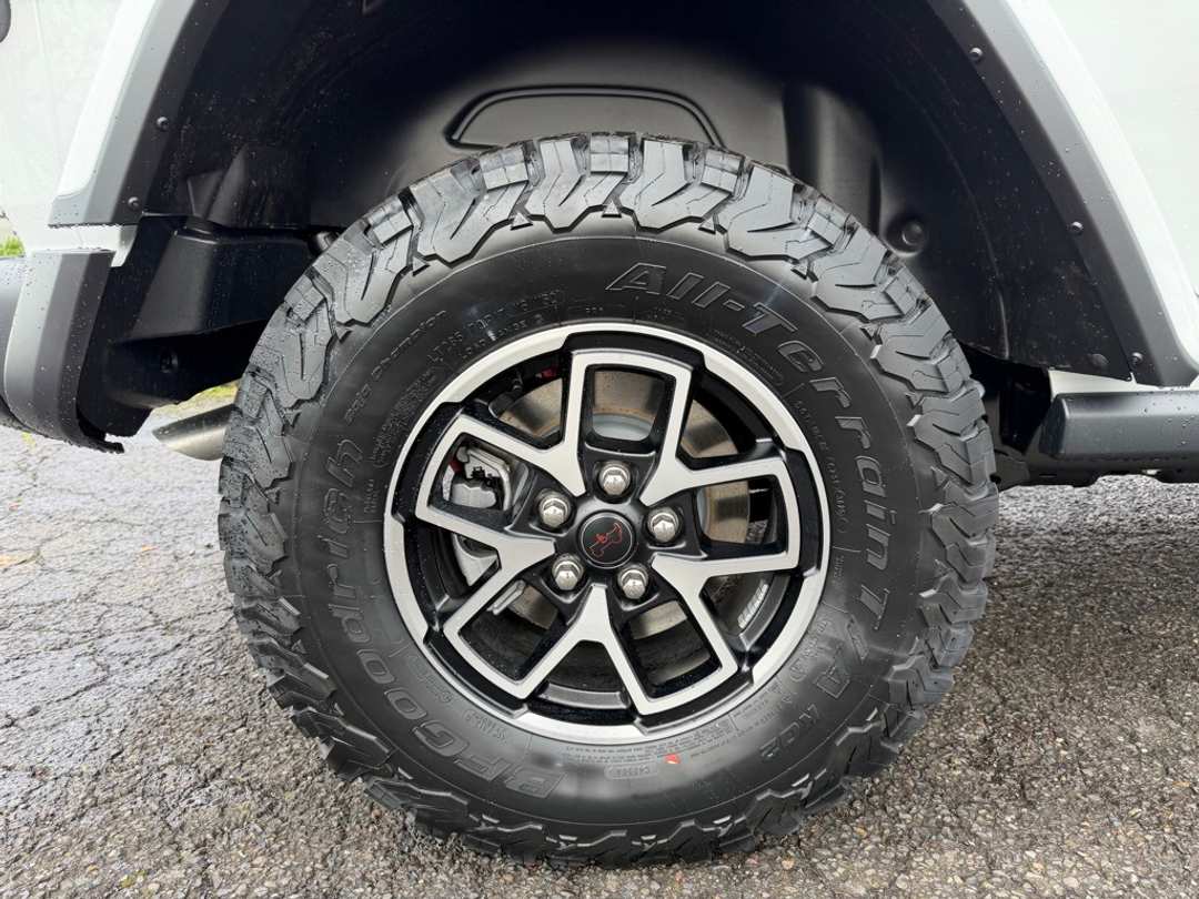 2026 Jeep Wrangler Rubicon - Image 10